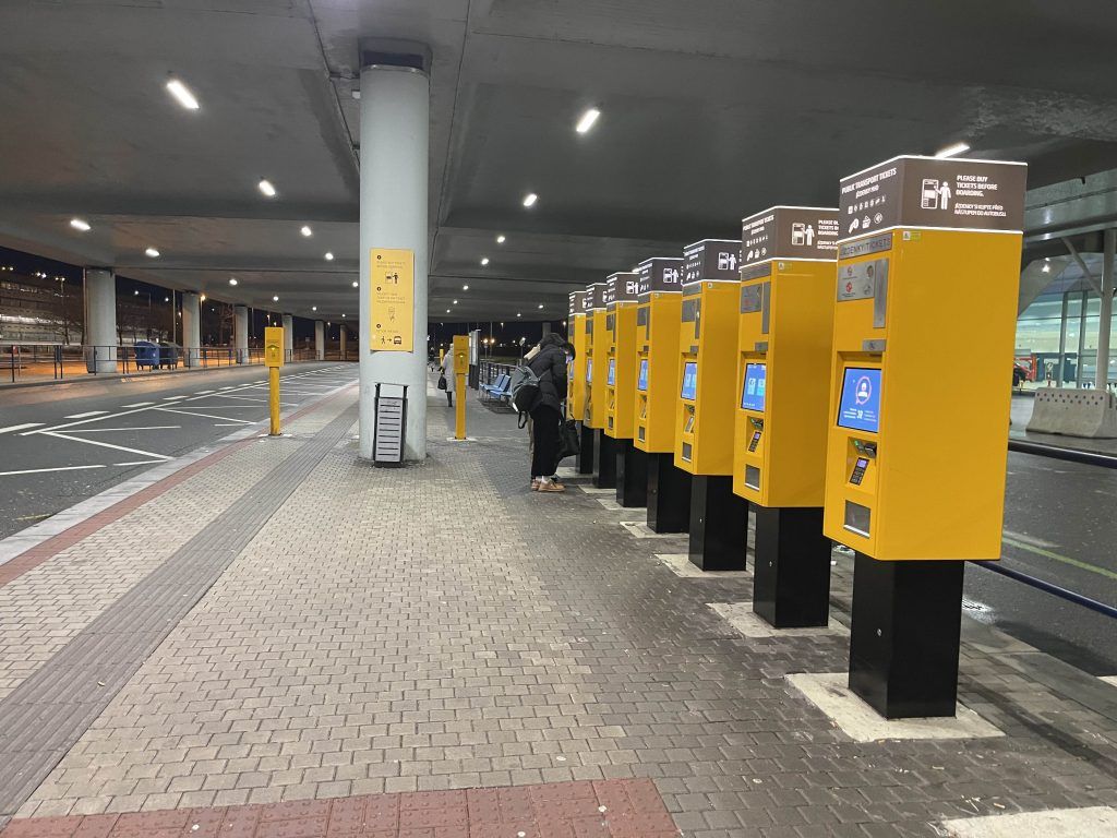 Cómo llegar desde el aeropuerto al centro de Praga