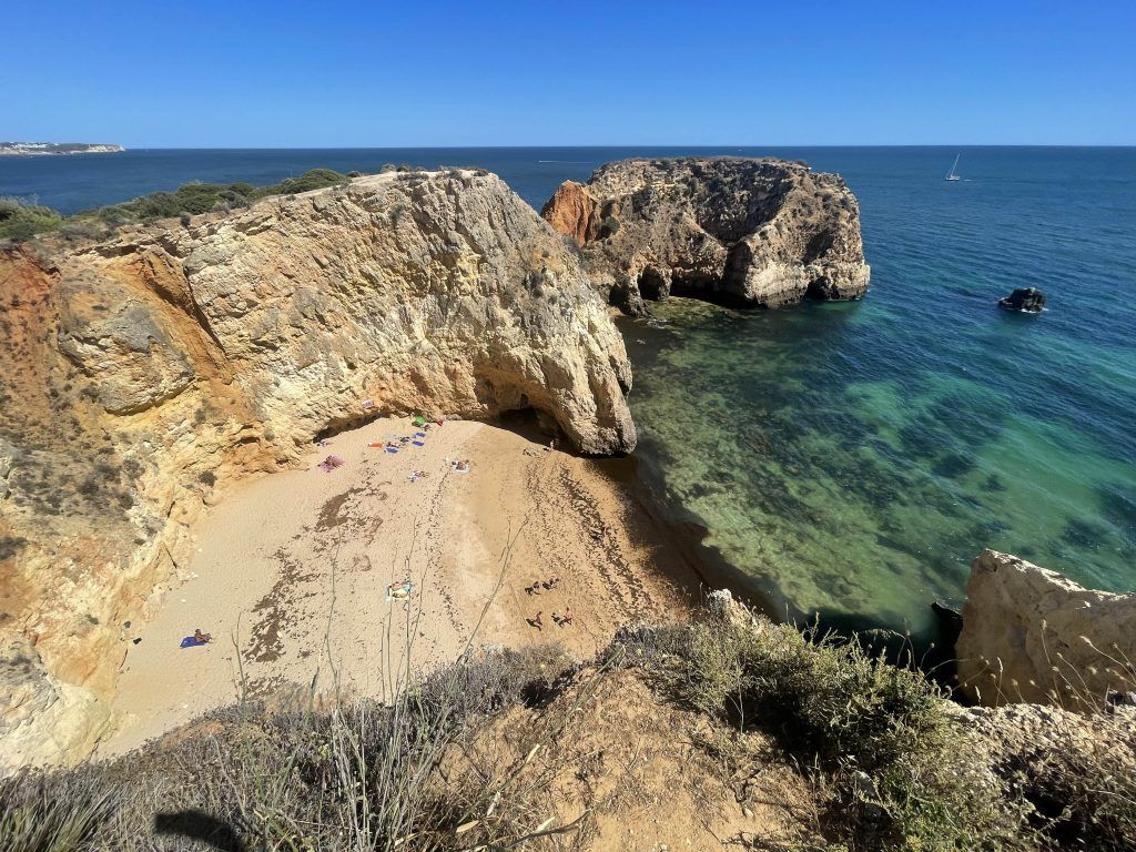 praia joao des arens  playas nudistas en el algarve  Las mejores playas del Algarve
